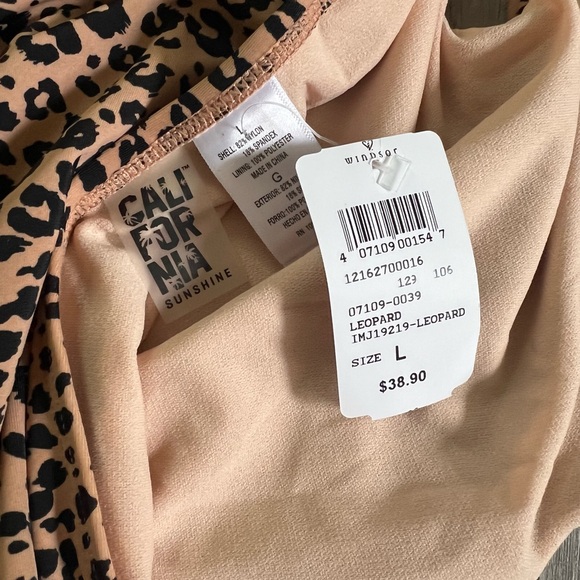 Windsor Leopard Print Cut-Out One-Piece🖤✨ - Picture 3 of 6